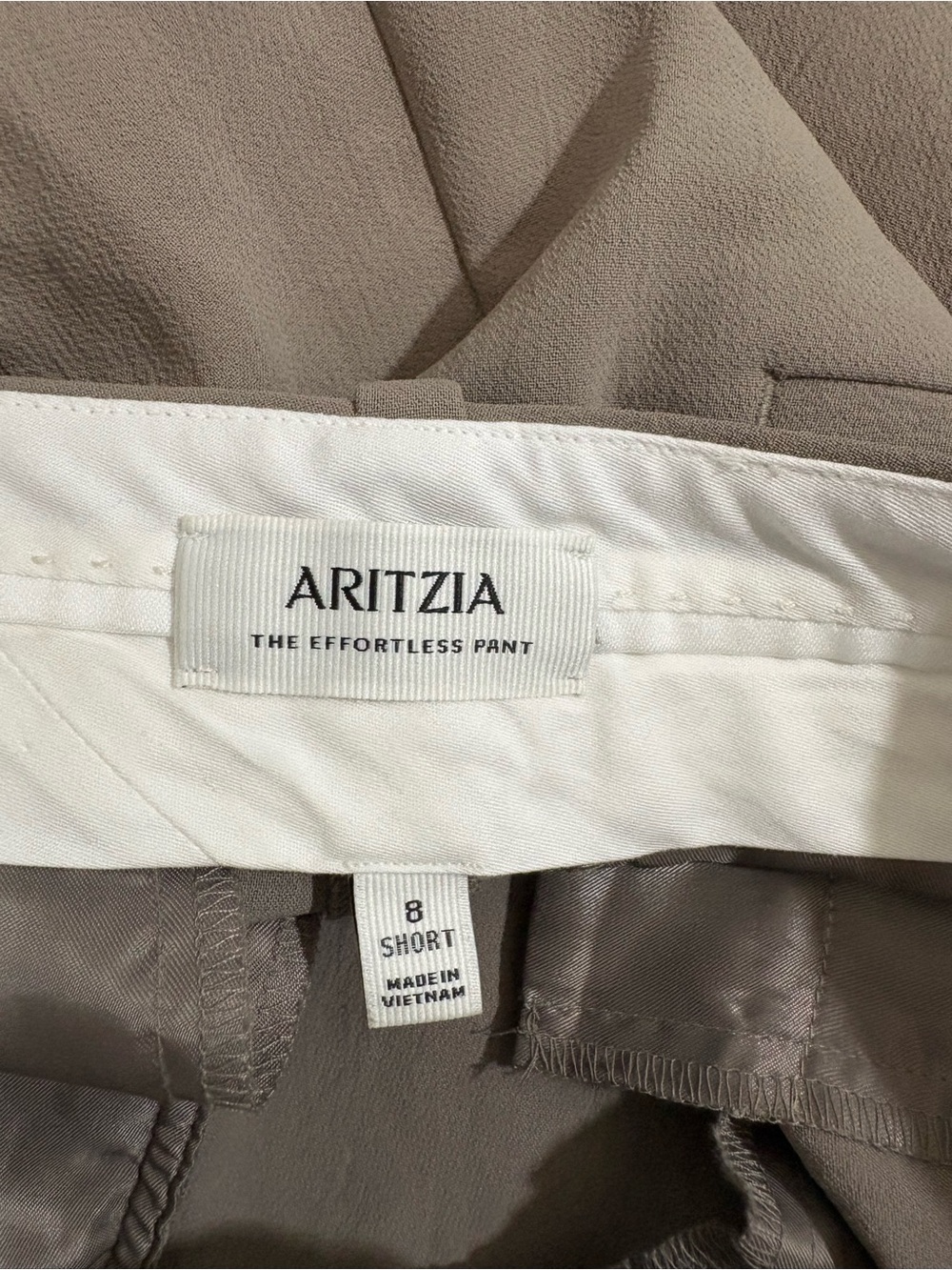 Aritzia The Effortless Pant-Short - Picture 4 of 8